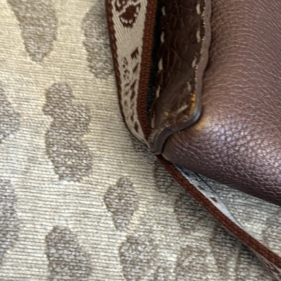 Fendi Selleria Bronze pebbled leather crossbody and matching wallet set - Picture 8 of 17